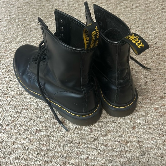 Doc Marten boots - Picture 2 of 3